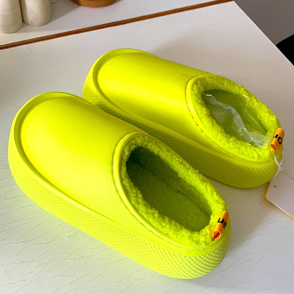 WATERPROOF slides